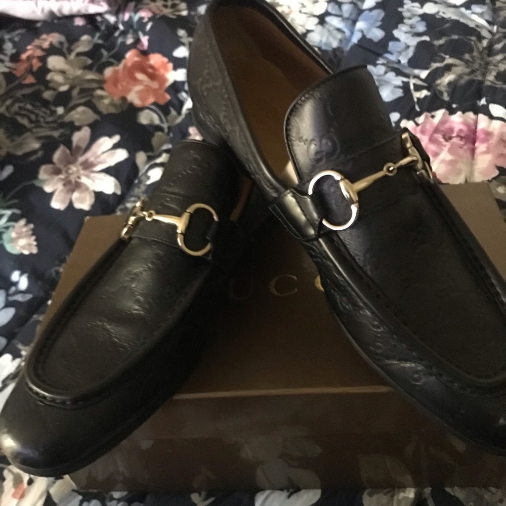 Men’s Authentic Gucci loafers
